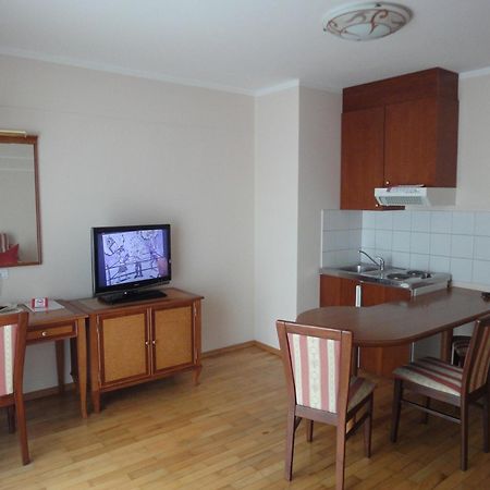 Hotel Cateski Dvorec Catez ob Savi Exterior photo